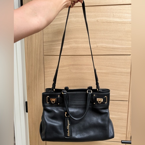 Ferragamo
Leather Top-Handle Satchel Bag - Picture 2 of 9